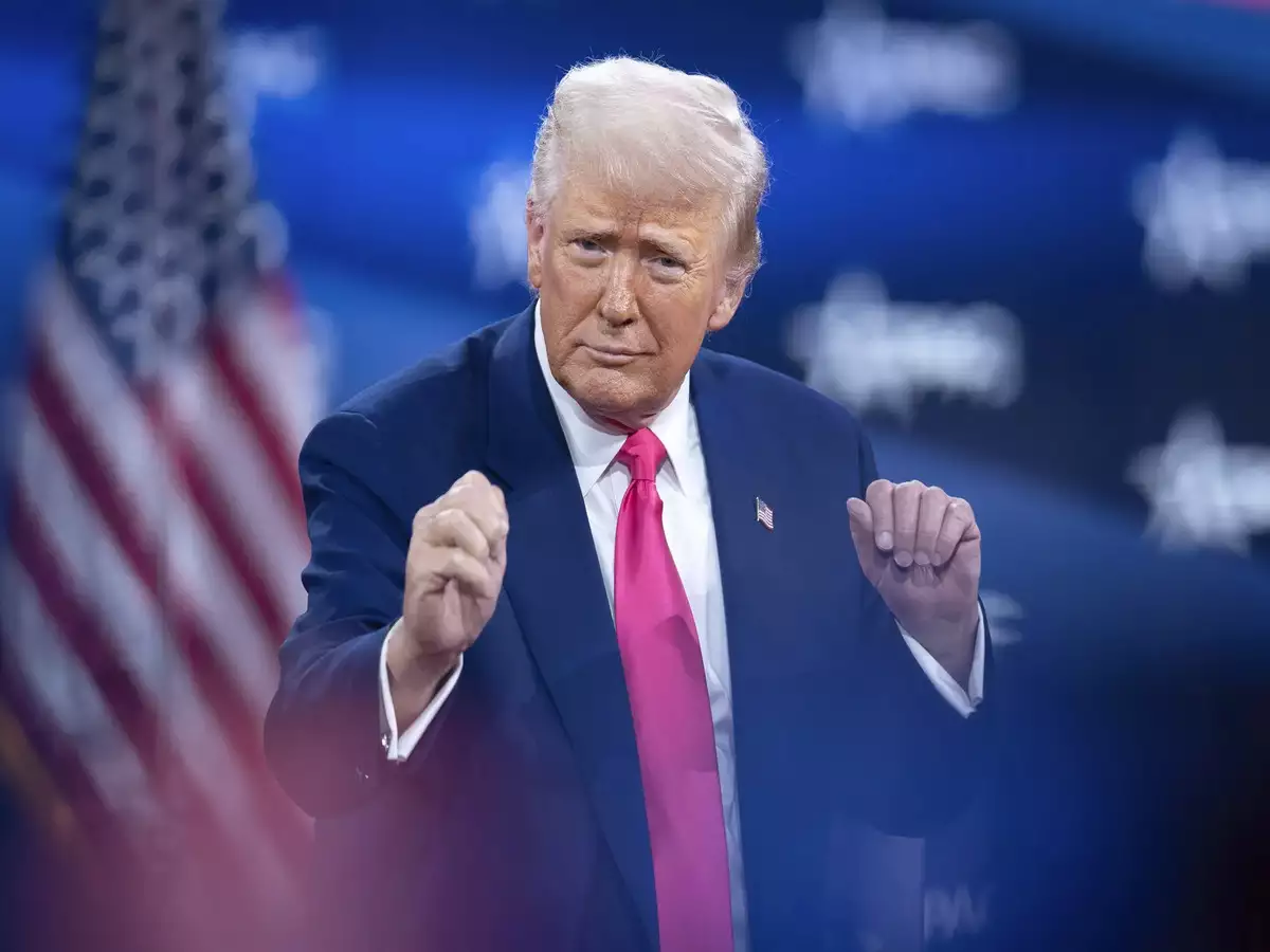trumps-red-carpet-plan-for-wealthy-foreign-investors.webp